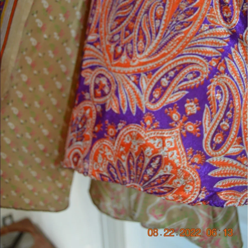 Beautiful layered maxi wrap skirt . - Picture 6 of 8